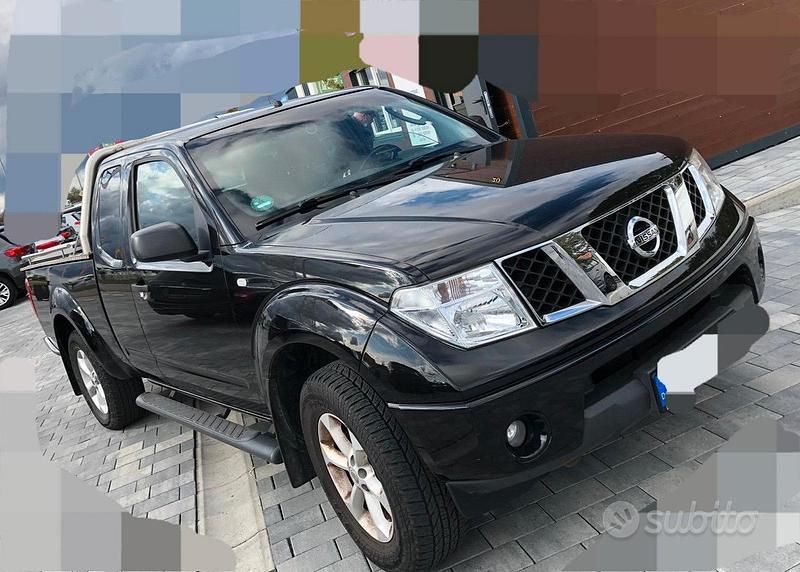 Usata Nissan Navara 190 CV (139 kW) 2007 Nero Pick-up