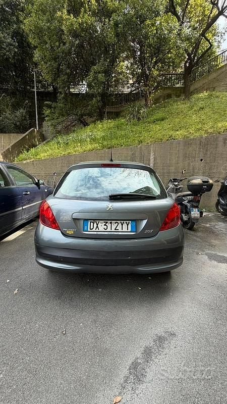 Usata Peugeot 207 70 CV (51 kW) 2009 Grigio Berlina