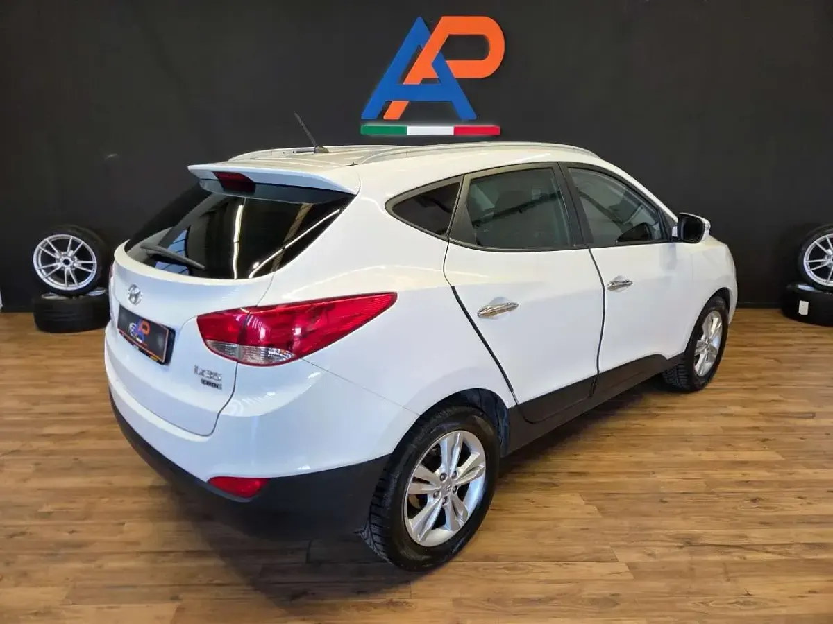 Usata Hyundai ix35 Style 116 CV (85 kW) 2012 Bianco SUV
