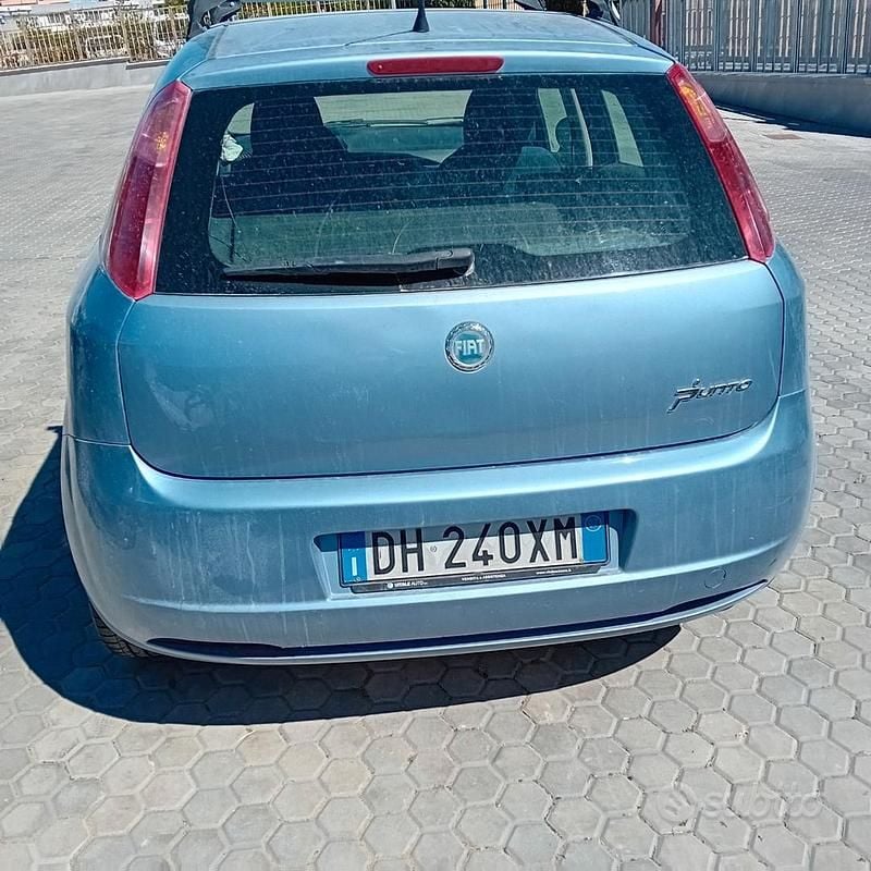 Usata Fiat Grande Punto 90 CV (66 kW) 2007 Blu Utilitaria