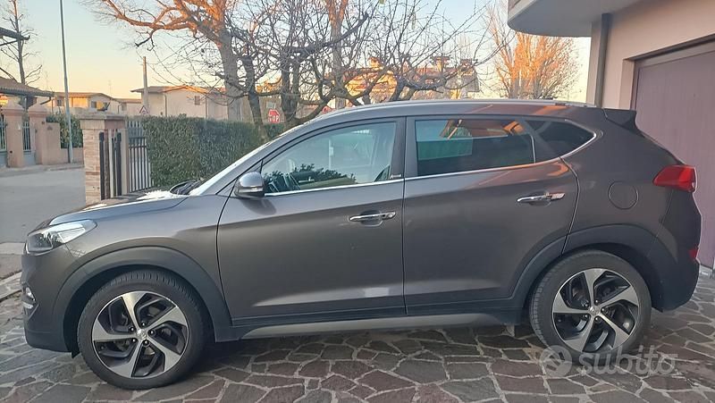 Usata 2016 Hyundai Tucson Xpossible SUV | 10.800 € (Buon prezzo) - Immagine 1/4