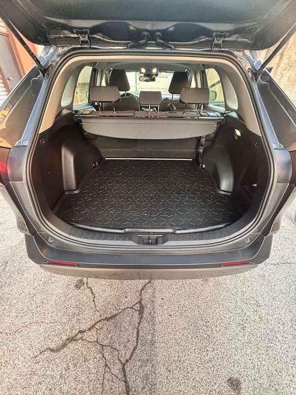 Usata Toyota RAV4 Hybrid Active 178 CV (130 kW) 2022 Grigio SUV