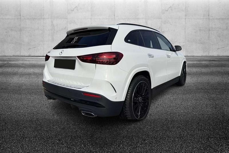 Usata Mercedes GLA200 Advanced Plus 163 CV (119 kW) 2024 Bianco SUV