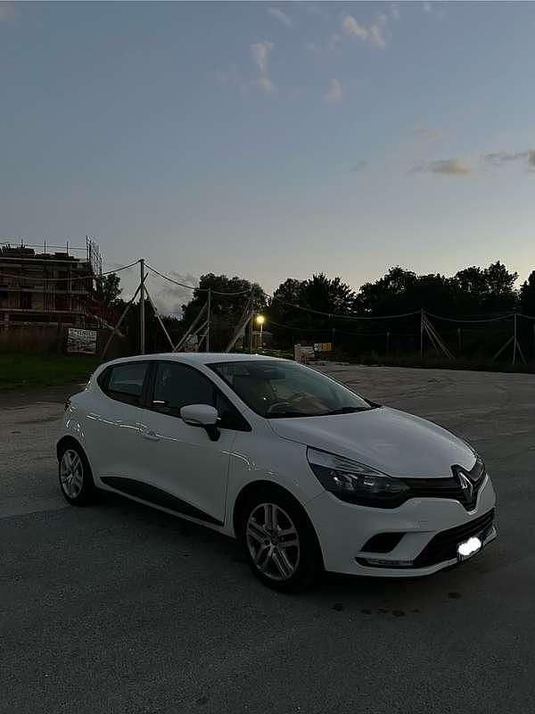 Usata Renault Clio IV 75 CV (55 kW) 2017 Bianco Berlina