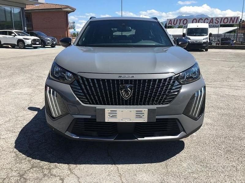 Usata Peugeot 2008 Allure 102 CV (75 kW) 2024 Grigio SUV