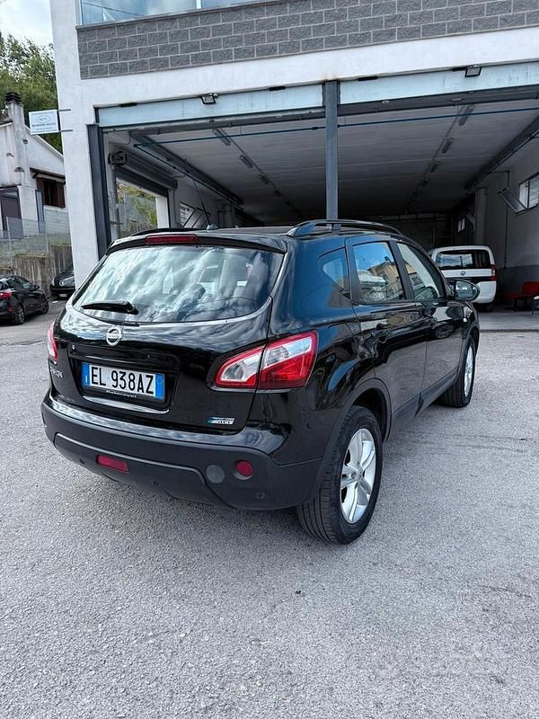 Usata Nissan Qashqai Visia 110 CV (80 kW) 2012 Marrone SUV