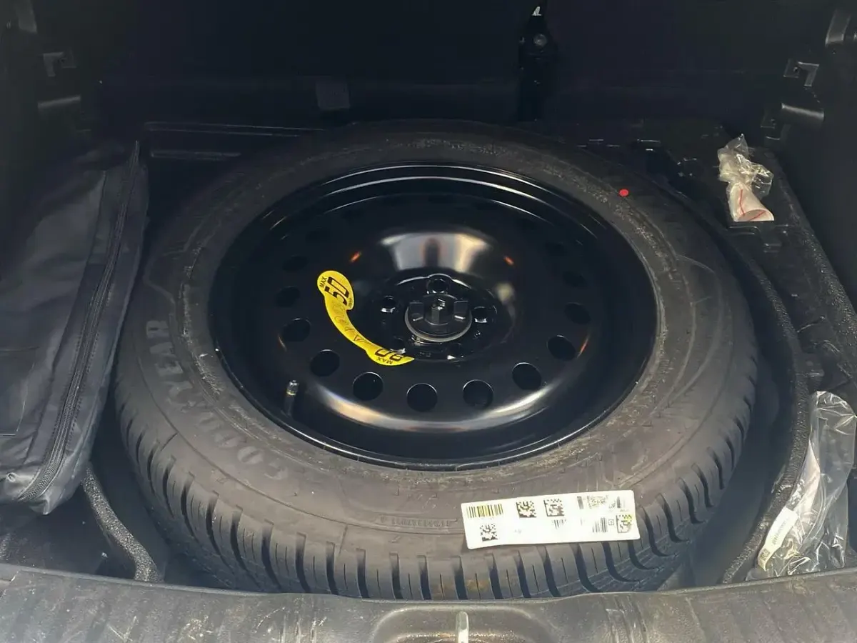 Usata Jeep Compass Summit 131 CV (96 kW) 2025 Bianco SUV