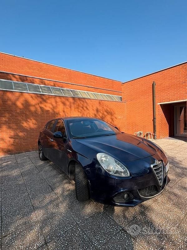 Usata Alfa Romeo Giulietta 105 CV (77 kW) 2011 Blu Berlina