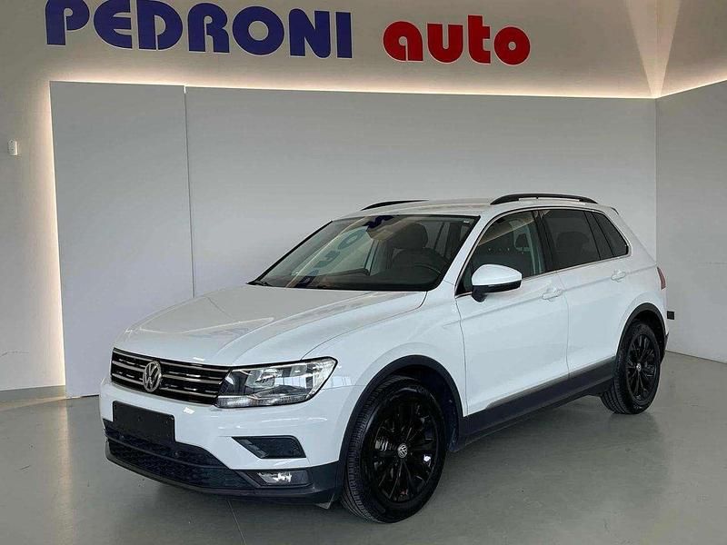 Bianco white Usata 2018 VW Tiguan Style SUV | 18.599 € (Buon prezzo) - Immagine 1/4
