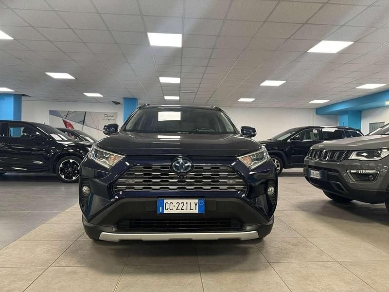 Usata Toyota RAV4 Hybrid Lounge 178 CV (130 kW) 2020 Blu SUV