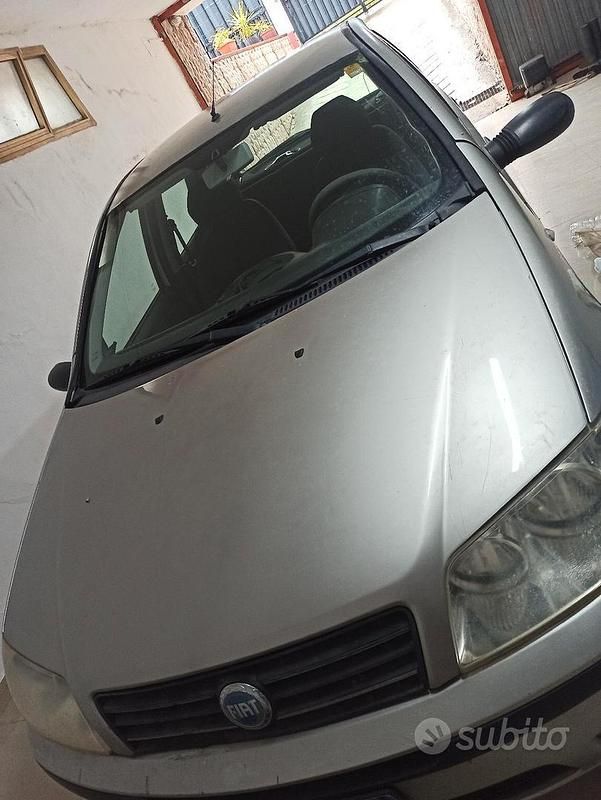 Usata Fiat Punto 2004 Utilitaria