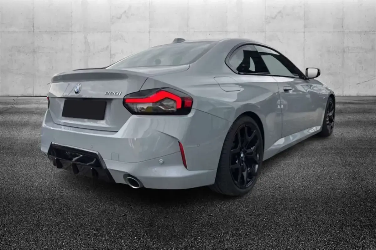Usata BMW 220 M Sport 184 CV (135 kW) 2025 Grigio Coupé