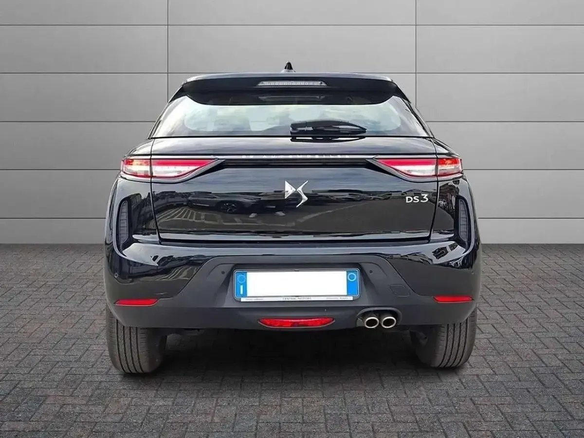 Usata DS Automobiles DS3 Crossback Bastille 131 CV (96 kW) 2023 Nero SUV