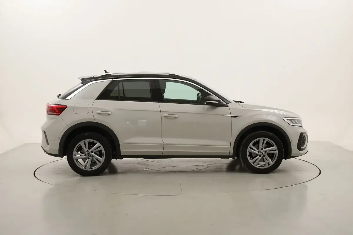 Usata VW T-Roc R-line 150 CV (110 kW) 2023 SUV