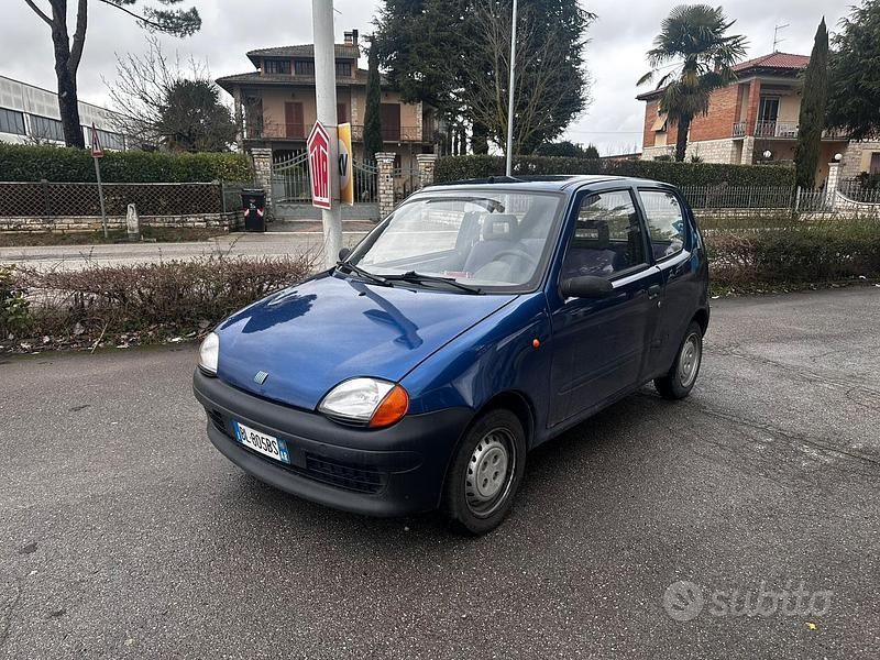 Usata Fiat 600 39 CV (28 kW) 2000 Blu Berlina