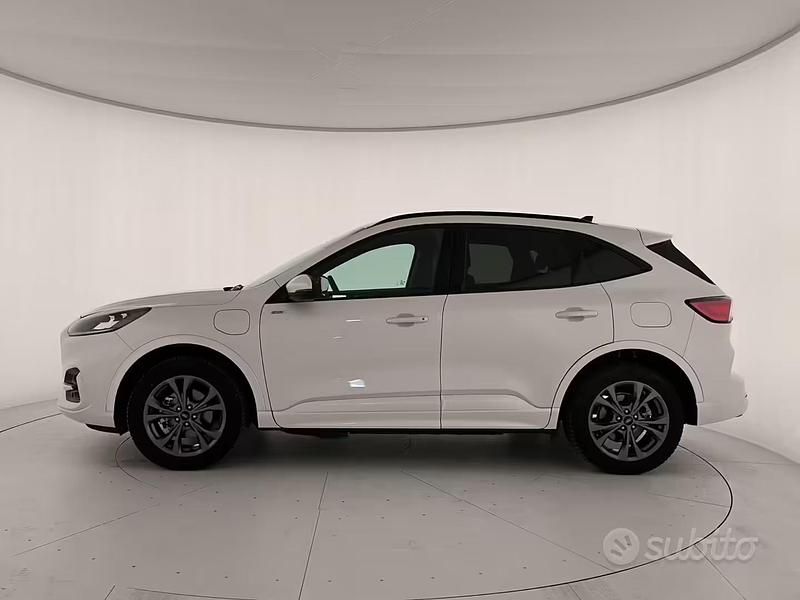 Usata Ford Kuga ST-Line 225 CV (165 kW) 2022 Bianco SUV