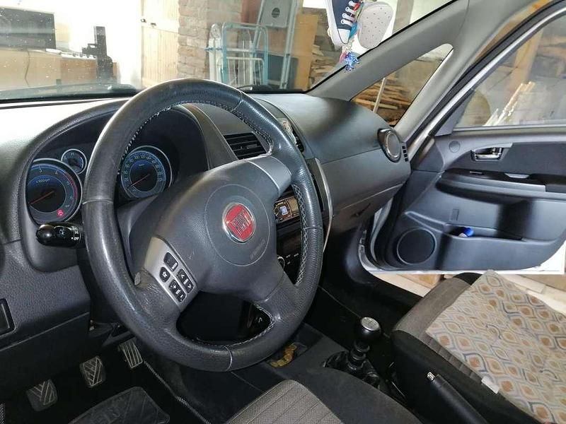 Usata Fiat Sedici 135 CV (99 kW) 2012 SUV