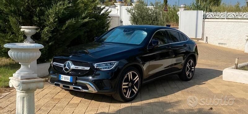 Usata Mercedes GLC300 245 CV (180 kW) 2021 Nero SUV