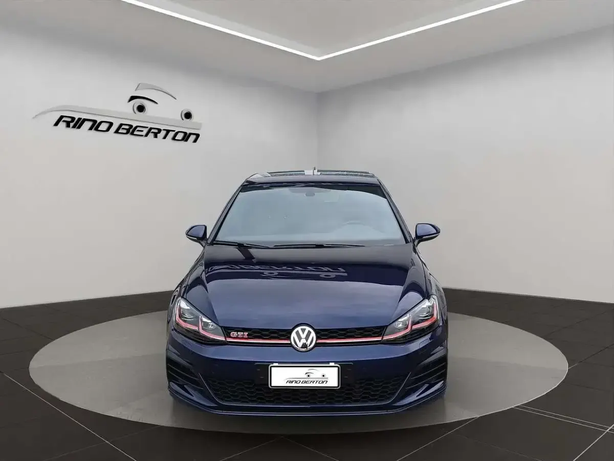 Usata VW Golf VIII GTI 245 CV (180 kW) 2020 Blu/azzurro Berlina