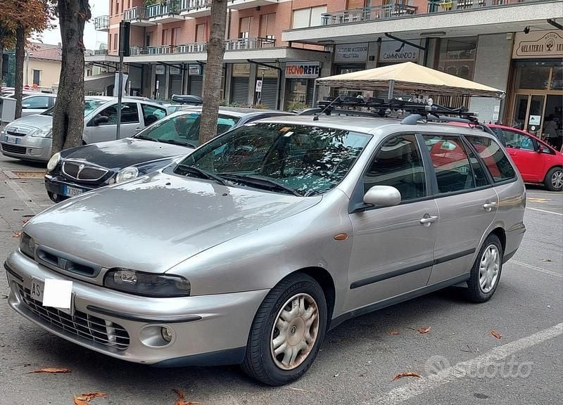 Grigio Usata 1997 Fiat Marea Wagon Station wagon | 2500 € (Buon prezzo) - Immagine 1/4