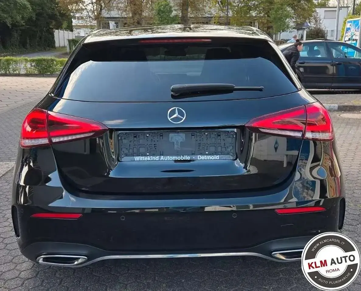 Usata Mercedes A180 Premium 136 CV (100 kW) 2019 Nero Berlina