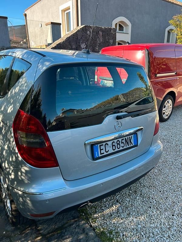 Usata Mercedes A200 2009 Grigio Utilitaria