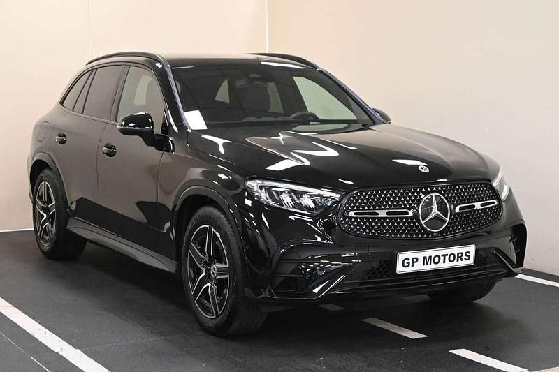 Usata Mercedes GLC300e Advanced 269 CV (197 kW) 2025 Nero