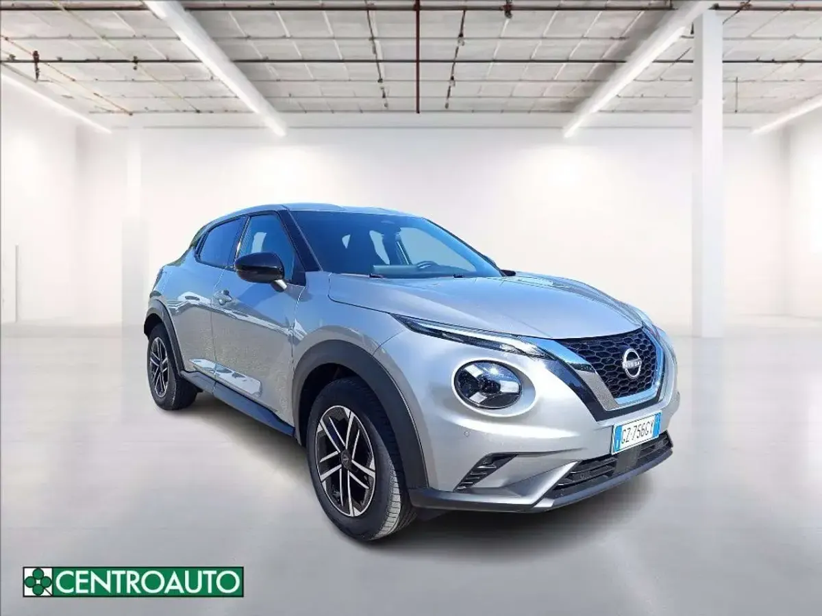 Usata Nissan Juke N-Connecta 114 CV (83 kW) 2025 Grigio metallizzato SUV