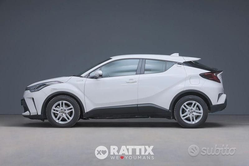 Usata Toyota C-HR Business Edition 98 CV (72 kW) 2021 Bianco SUV
