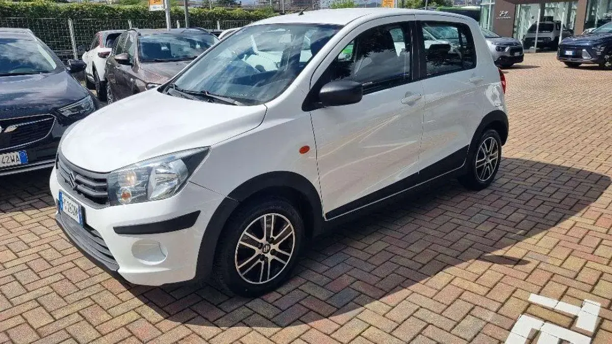 Usata Suzuki Celerio Style 68 CV (50 kW) 2017 Bianco Utilitaria