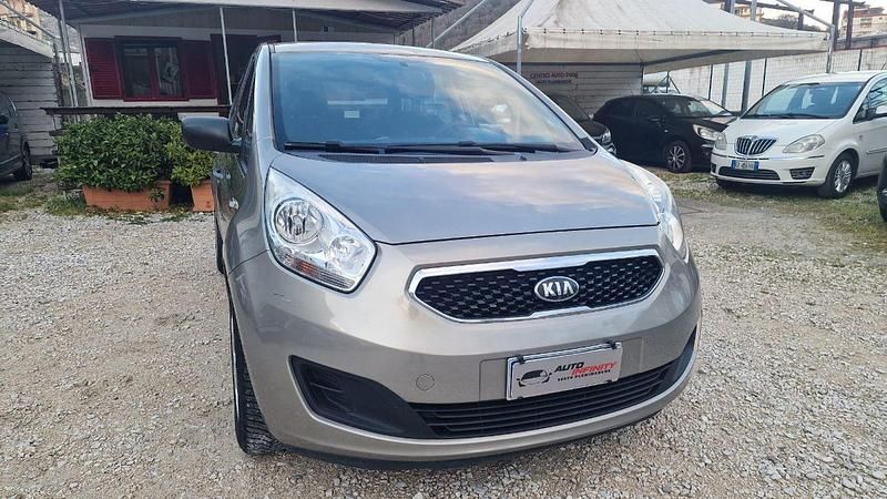 Usata Kia Venga 89 CV (65 kW) 2013 Grigio Utilitaria
