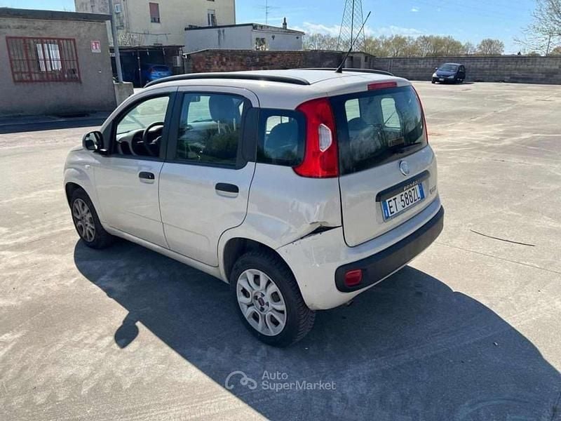Usata Fiat Panda Lounge 84 CV (61 kW) 2014 Bianco Utilitaria