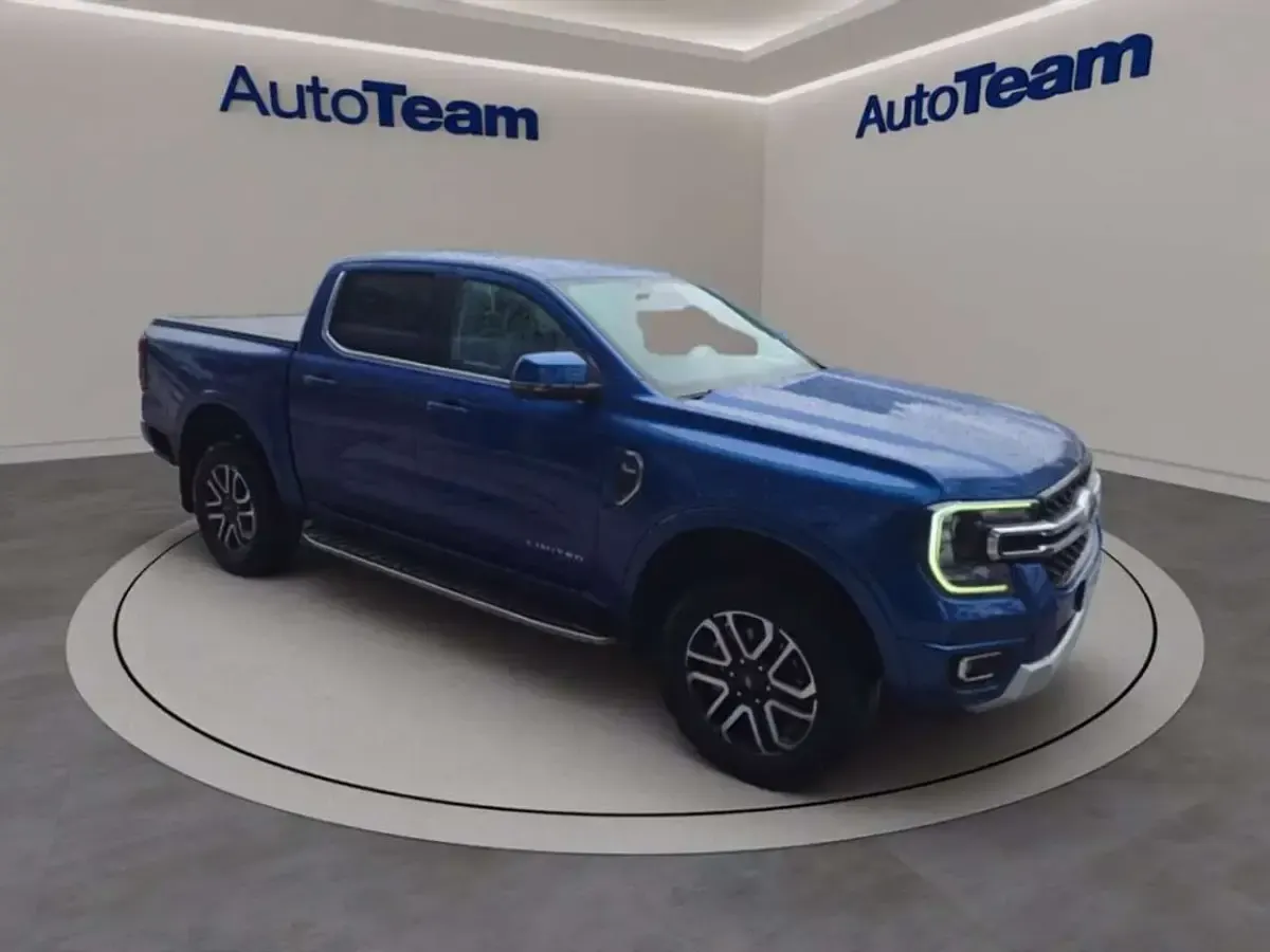Usata Ford Ranger Limited 205 CV (150 kW) 2023 Blue lightning Pick-up
