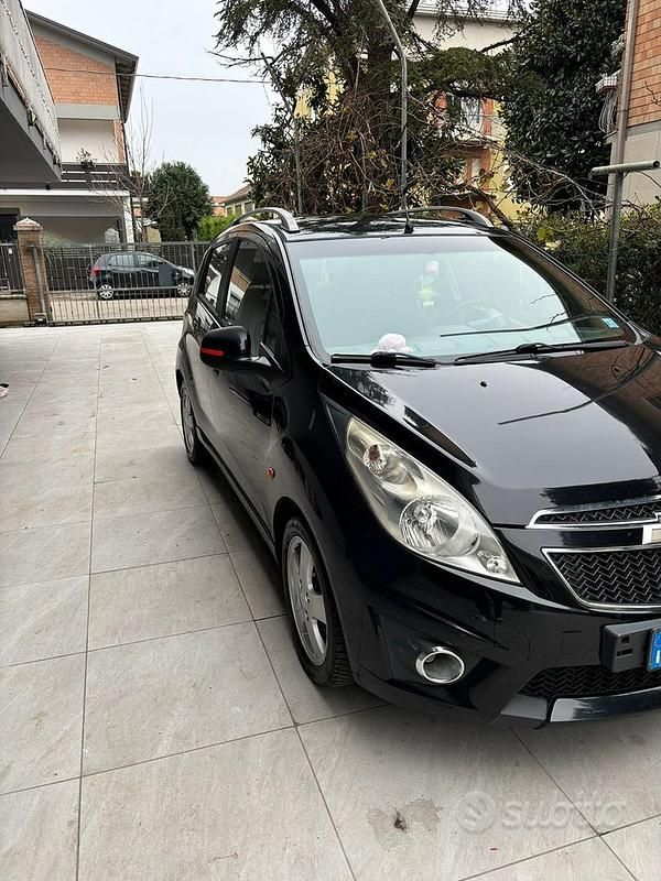Nero Usata 2010 Chevrolet Spark Due volumi | 3800 € (Buon prezzo) - Immagine 1/4