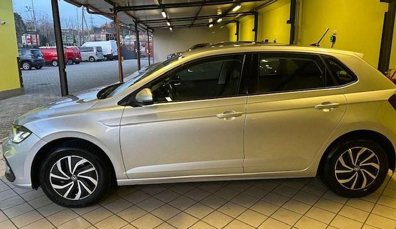 Usata VW Polo 95 CV (69 kW) 2023 Grigio Berlina