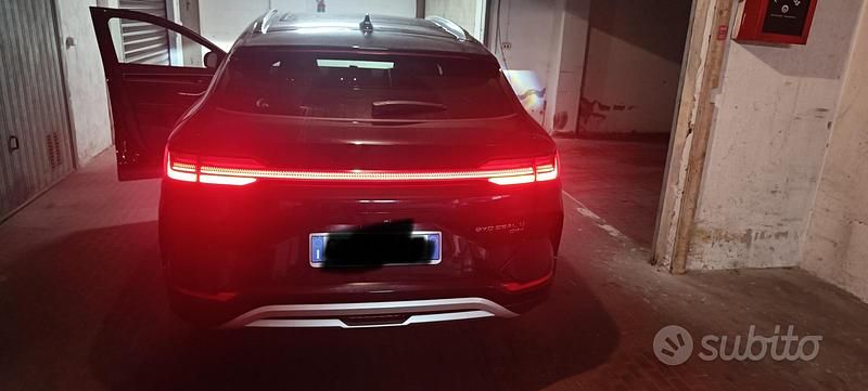 Nero Usata 2024 BYD Seal U SUV | 29.500 € (Ottimo prezzo) - Immagine 1/4