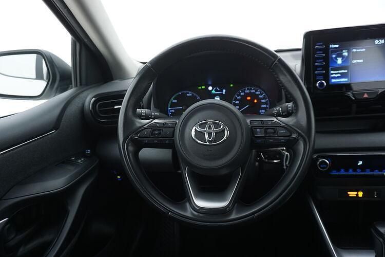 Usata Toyota Yaris Hybrid Business Edition 115 CV (84 kW) 2022 Bianco Berlina