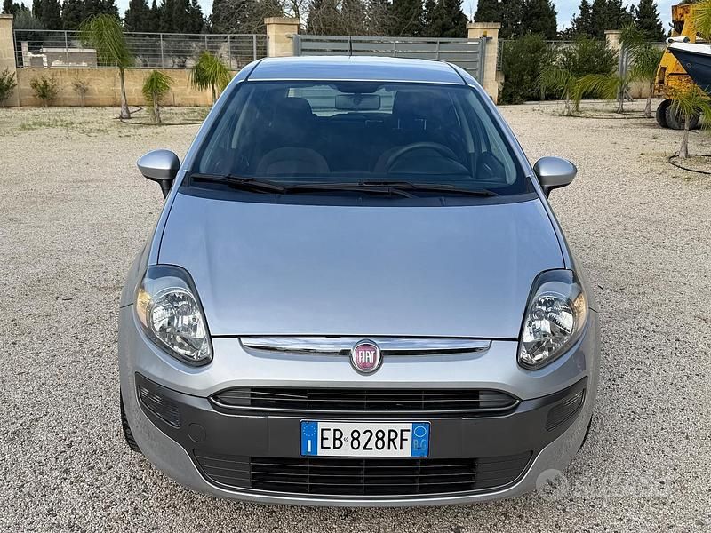 Usata Fiat Punto Evo Dynamic 77 CV (56 kW) 2010 Grigio Utilitaria