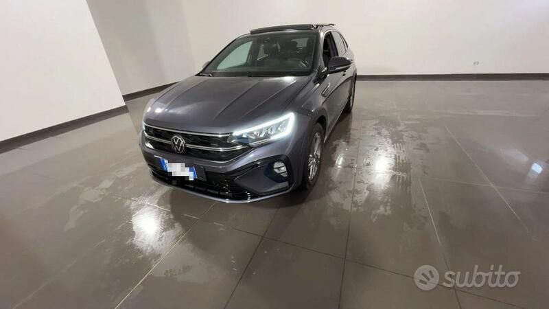 Grigio(met.) Usata 2024 VW Taigo R-line SUV | 22.800 € (Buon prezzo) - Immagine 1/4