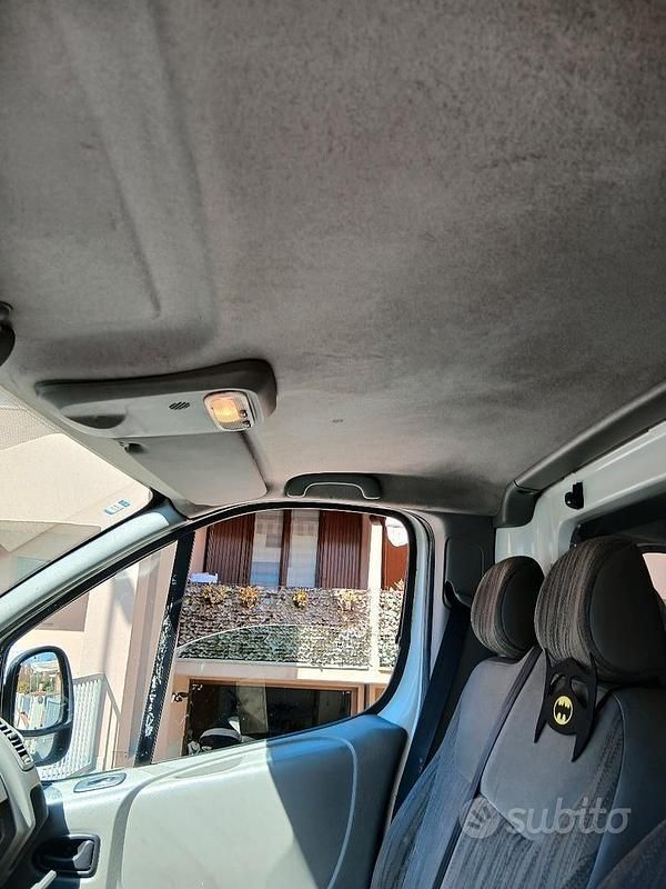 Usata Nissan Primastar 115 CV (84 kW) 2010 Monovolume