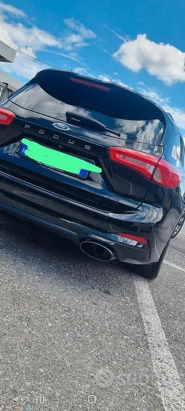 Usata Ford Focus 150 CV (110 kW) 2019 Nero Station wagon