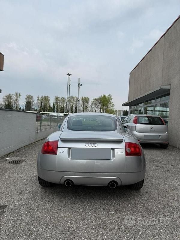 Usata Audi TT 224 CV (164 kW) 1999 Grigio Coupé