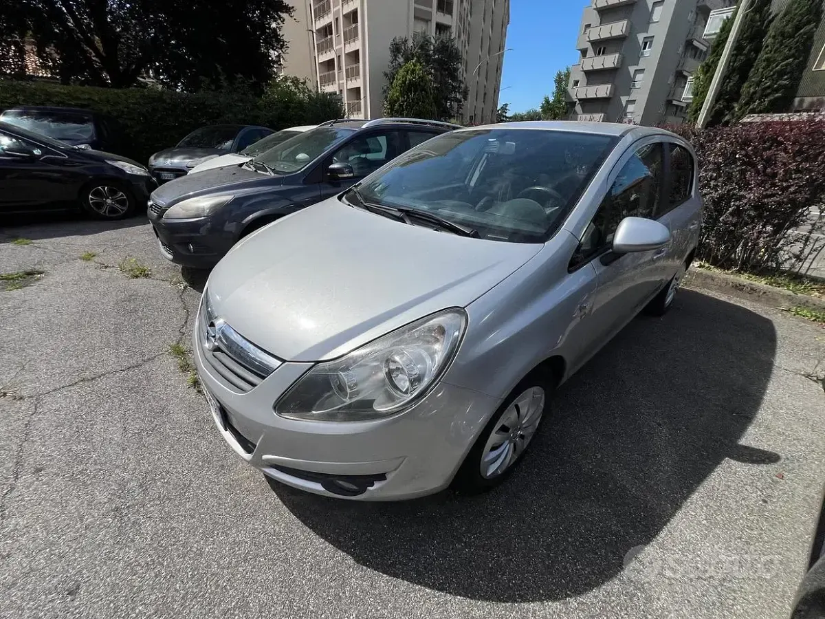 Usata Opel Corsa Club 85 CV (62 kW) 2011 Grigio Utilitaria