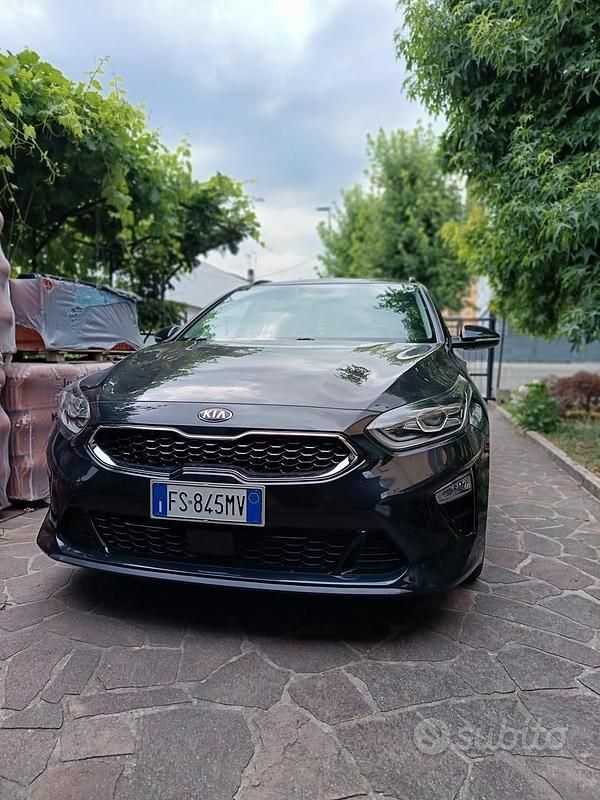 Usata 2018 Kia Ceed Due volumi | 12.299 € (Buon prezzo) - Immagine 1/4