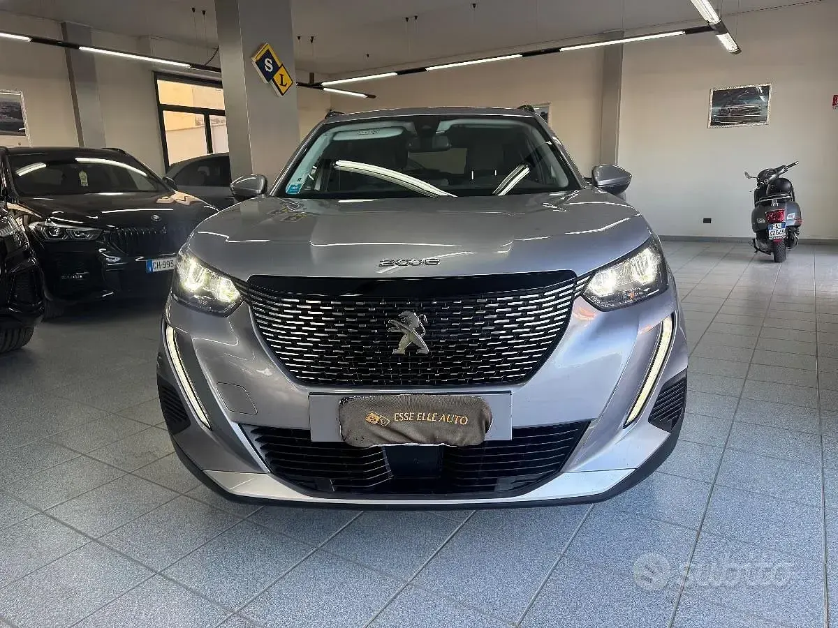 Usata Peugeot 2008 Allure 131 CV (96 kW) 2021 Grigio SUV
