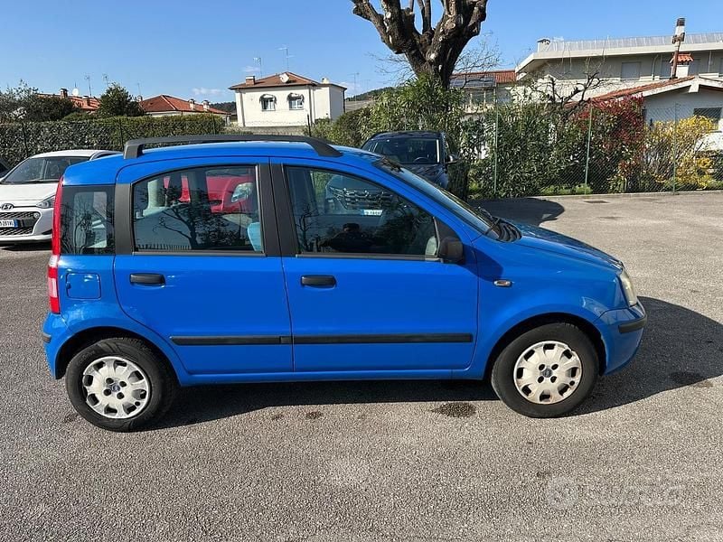 Usata Fiat Panda Dynamic 60 CV (44 kW) 2006 Blu Utilitaria