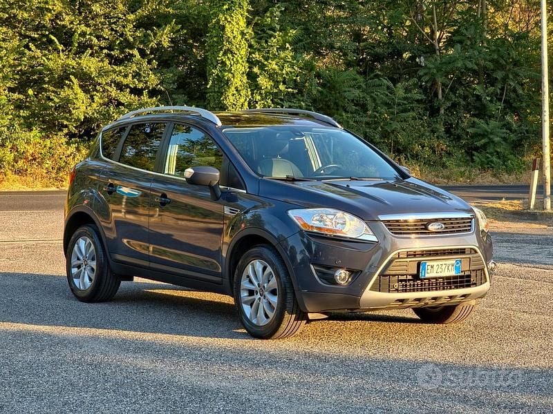 Grigio Usata 2012 Ford Kuga Individual SUV | 6400 € (Ottimo prezzo) - Immagine 1/4
