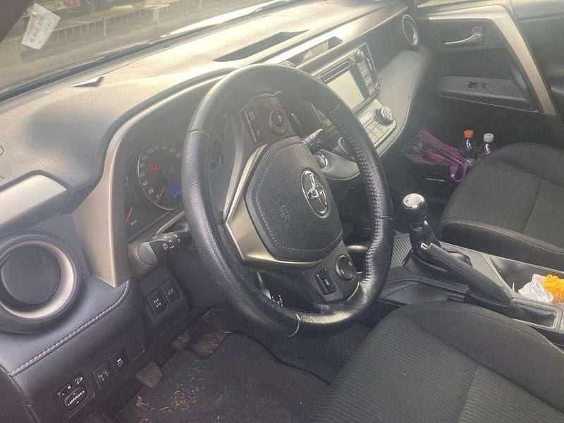 Usata Toyota RAV4 Edition 124 CV (91 kW) 2014 Other SUV