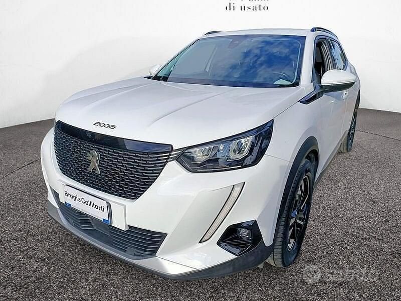 Usata Peugeot 2008 Allure 131 CV (96 kW) 2021 Bianco SUV