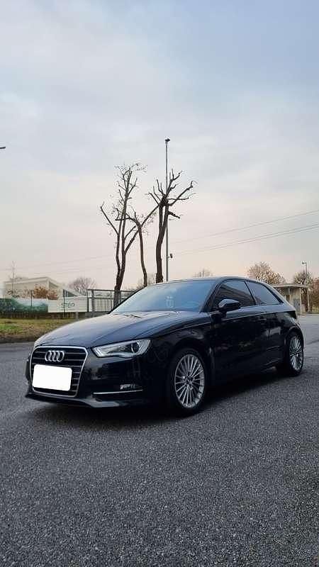 Usata Audi A3 Attraction 145 CV (106 kW) 2013 Nero Berlina